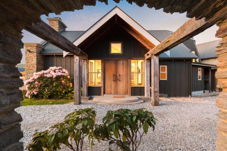 11 Lorne Street Dalefield/Wakatipu Basin_5