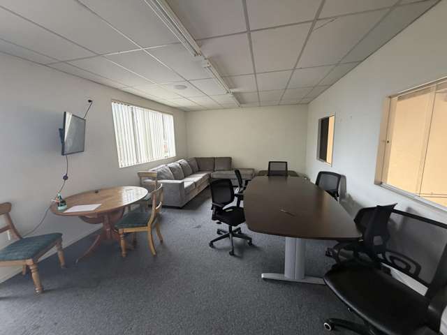 94 Ford Road Onekawa_3