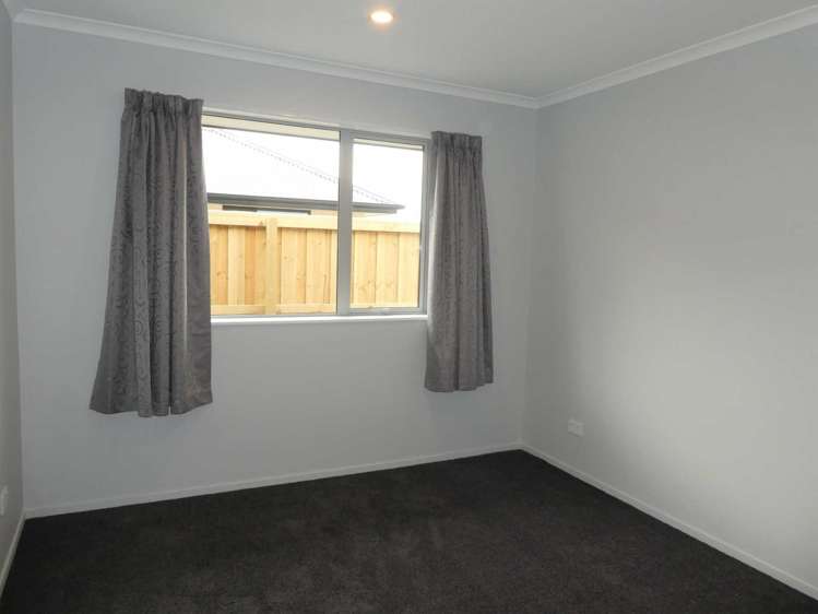 18 Northmoor Boulevard Rolleston_1