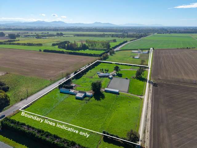 Live the Equestrian Lifestyle - 2.8 Hectares