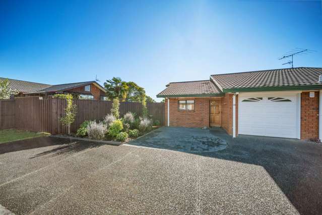 Perfectly Positioned at Kitchener Close!