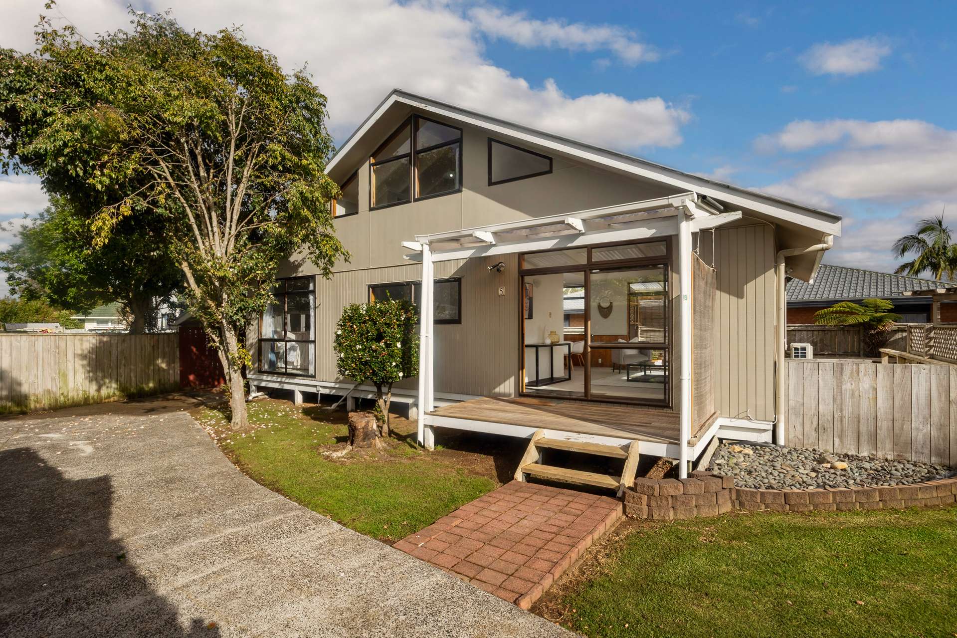 5/25a Beach Road Te Atatu Peninsula_0