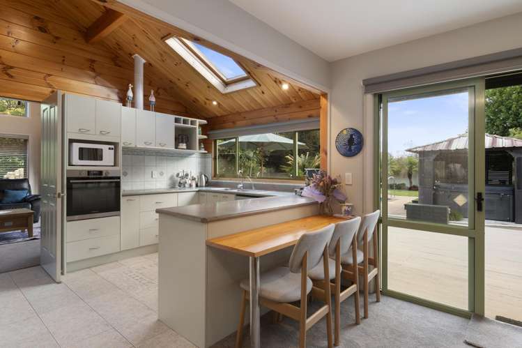 11 Helland Drive Bombay_9