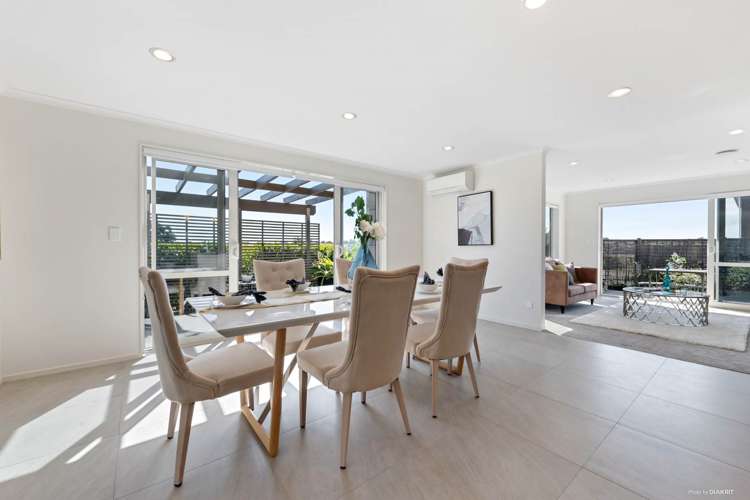 10 Iwinuku Crescent Wattle Downs_8