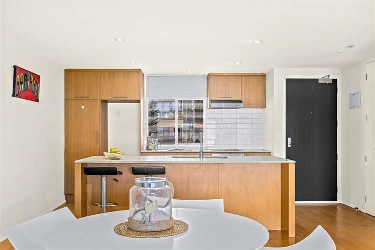 204/252 Centreway Road Orewa_3