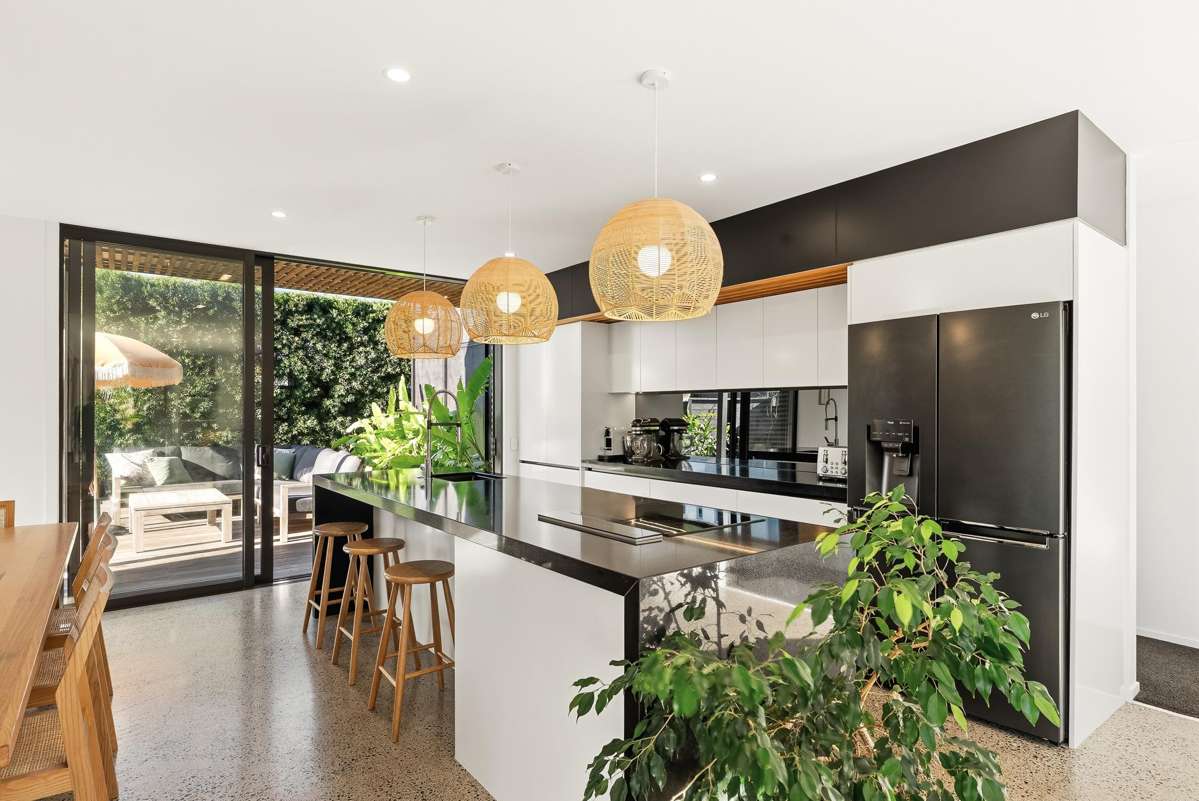 15 Awatira Drive_5