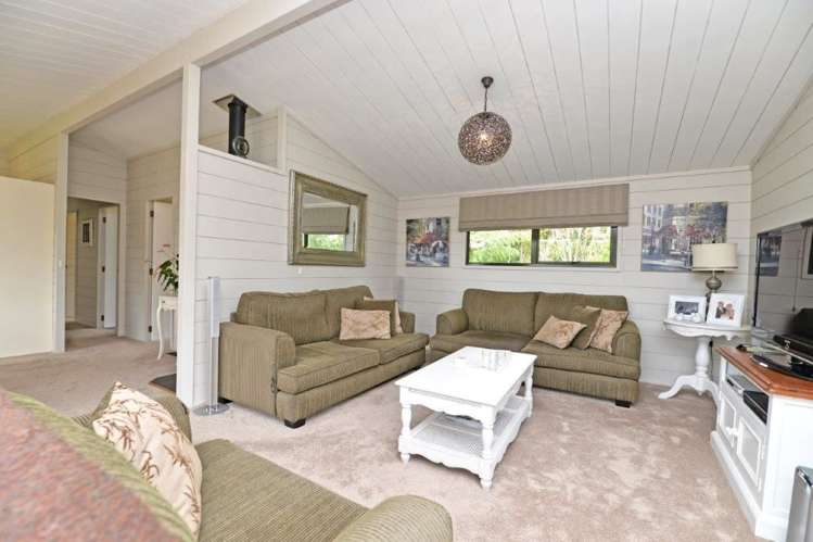 25 Sarah Todd Lane Waimauku_21