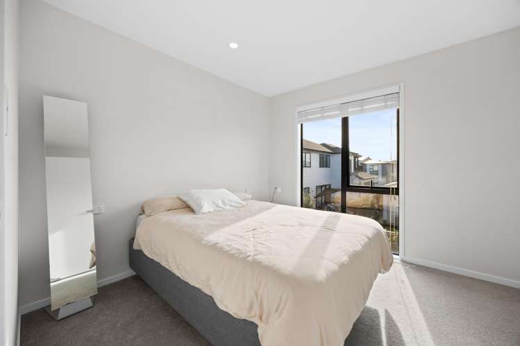 29 Treloar Crescent Hobsonville_13