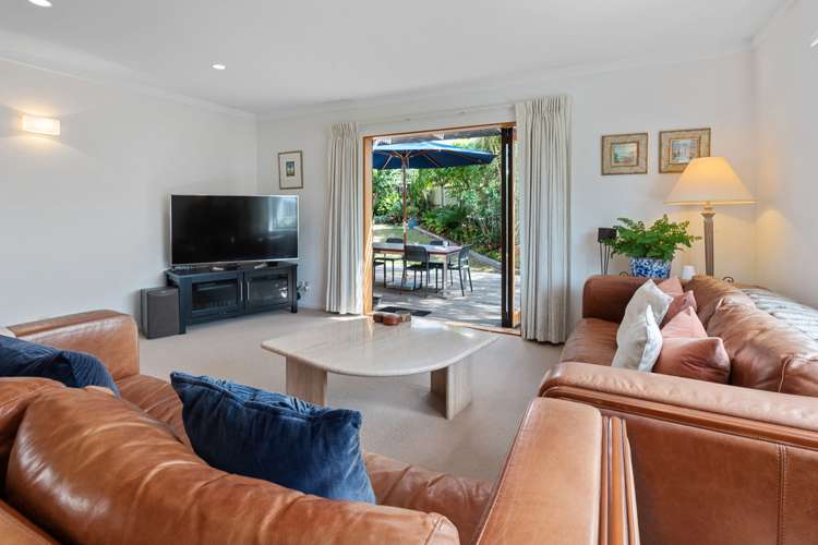 1/4 Elderwood Lane Belmont_17