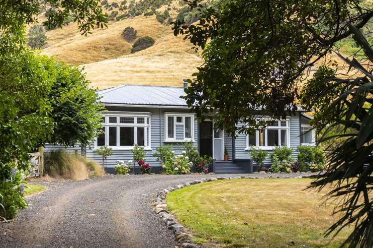 3883 Christchurch Akaroa Road_0