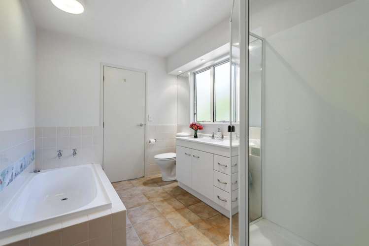 38 Saddleback Rise Murrays Bay_26