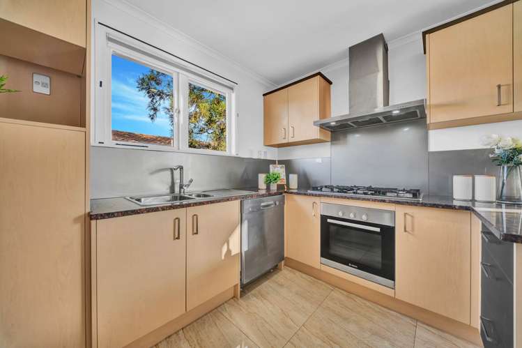 16 Taylor Street Blockhouse Bay_4