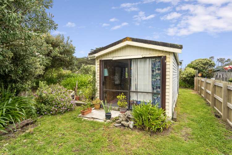 224 Marine Parade Otaki Beach_14