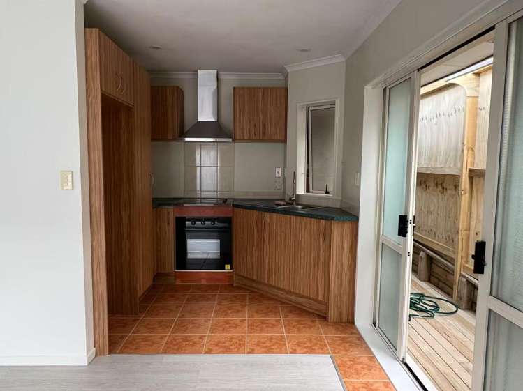 A/21 Maugham Drive 1648_3