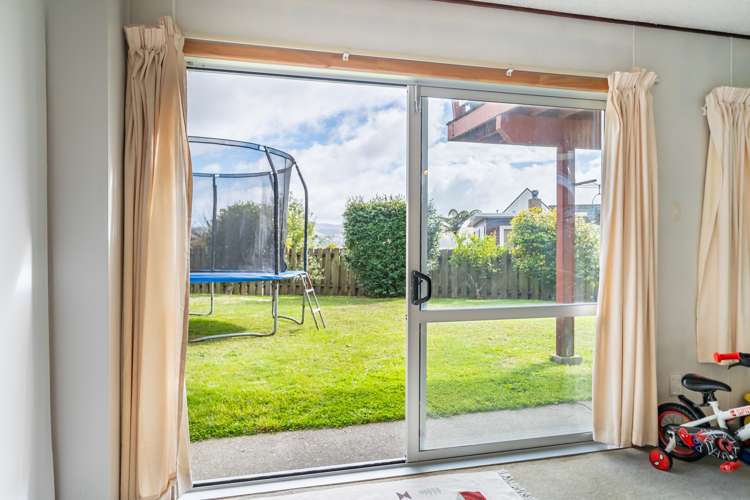 2 Leeward Drive Whitby_21