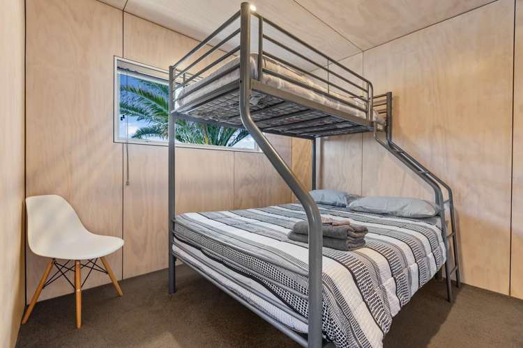 77 Anglers Avenue Warea_26