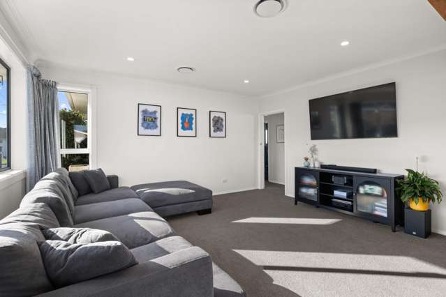 72 Birchfield Avenue Dallington_3
