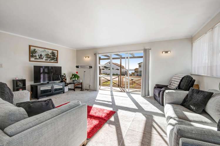 35 Vipond Road Stanmore Bay_3