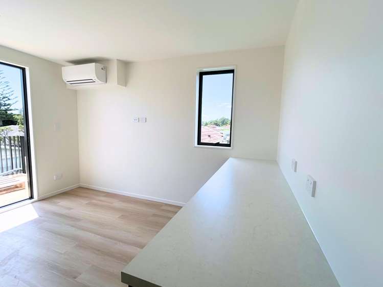 10 & 12 Humphreys Place Mangere_17