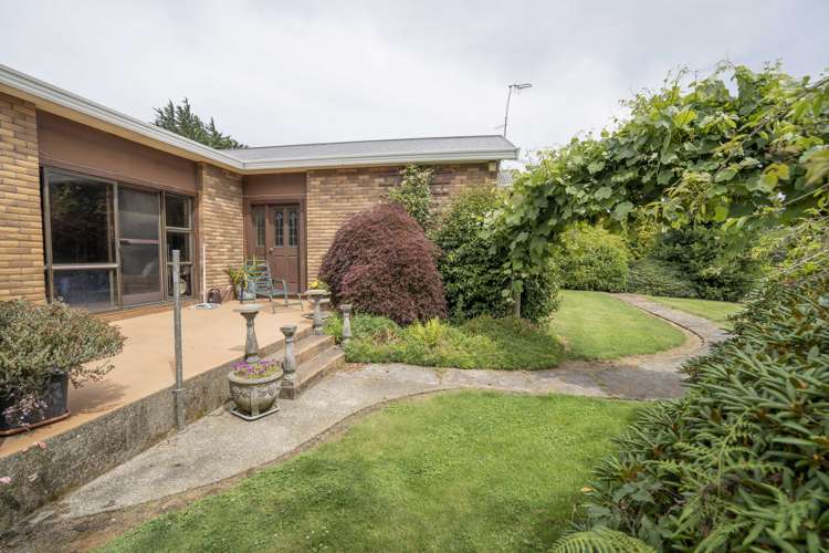 300 Scott Street Tisbury_14