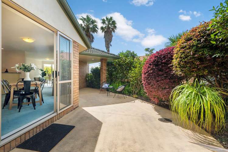 18 Ian Sage Avenue Torbay_5