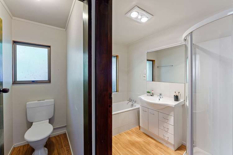 19 Napier Grove Waikanae Beach_13