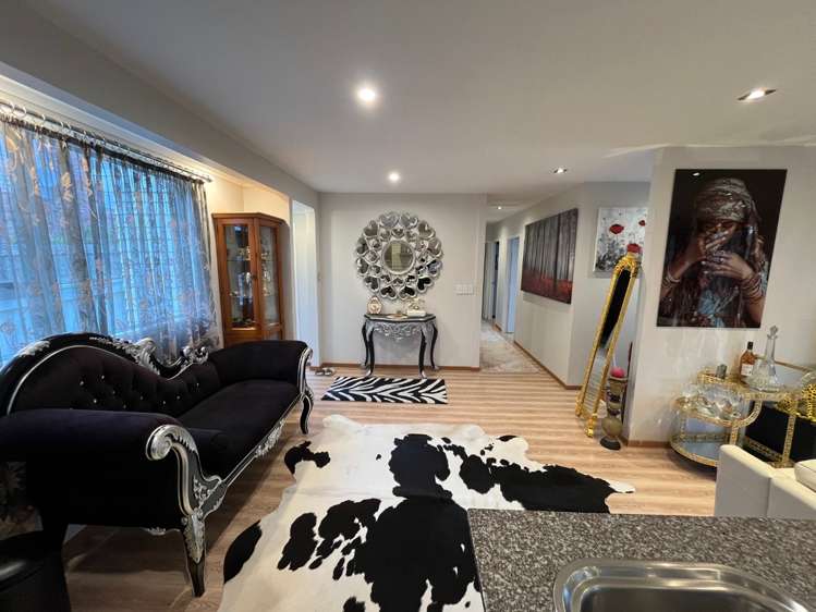 17 Radiata Lane Chatswood_2