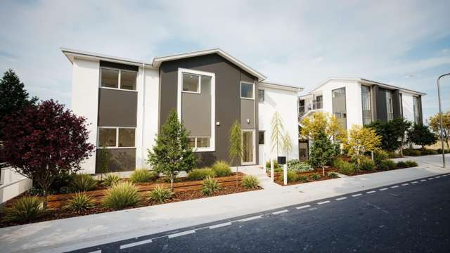 FULLY FURNISHED BRAND NEW INNER CITY APARTMENT!