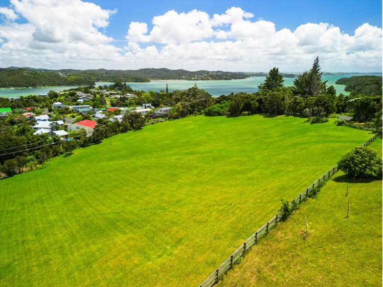 1 Deeming Road Russell_3