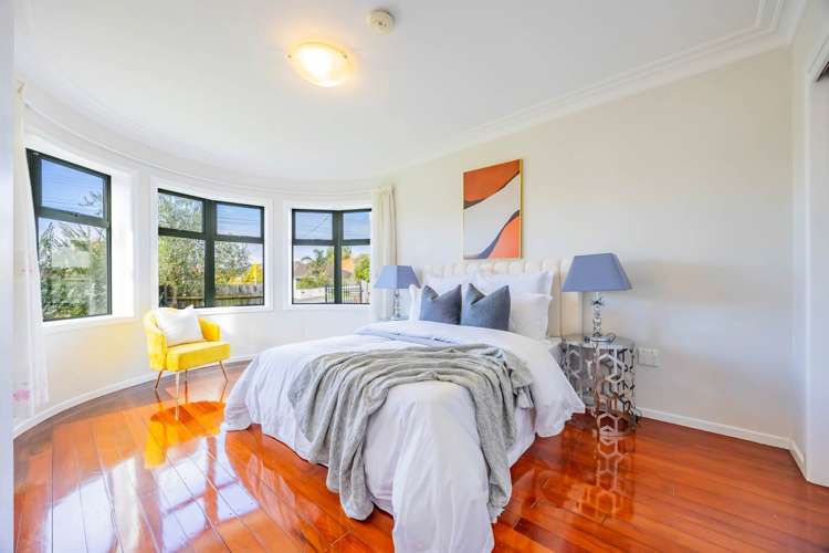 76 Archibald Road Kelston_9