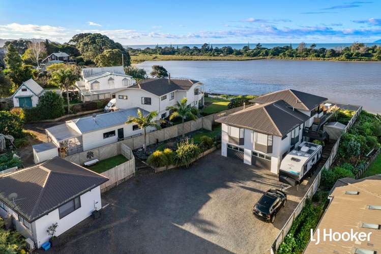 5 Marina Way Athenree_23