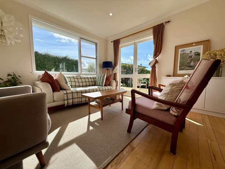 19 Lorenzen Bay Road Raglan_2