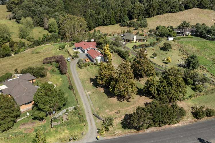 35 Lloyd Drive Wainui_28