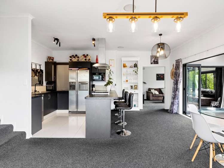 15 Riddington Rise Ohauiti_8