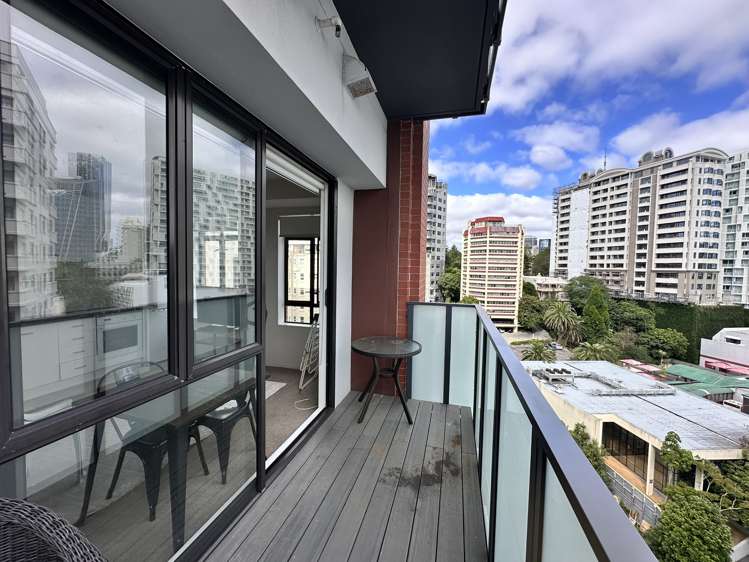 5C/50-52 Eden Crescent City Centre_6