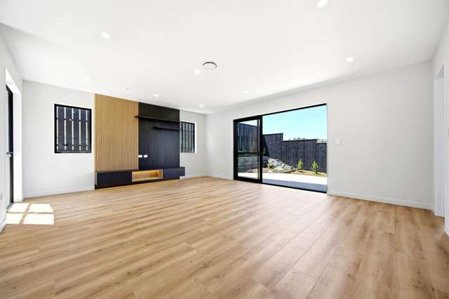 76 Huanui Drive Orewa_2
