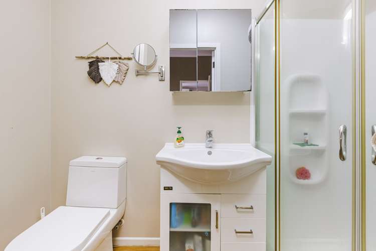 62a Wharf Road Clarks Beach_11