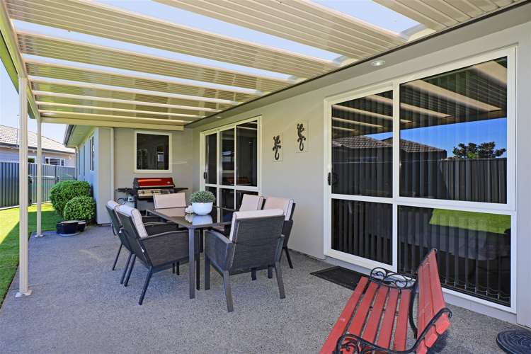 18 Lowry Place Frimley_14