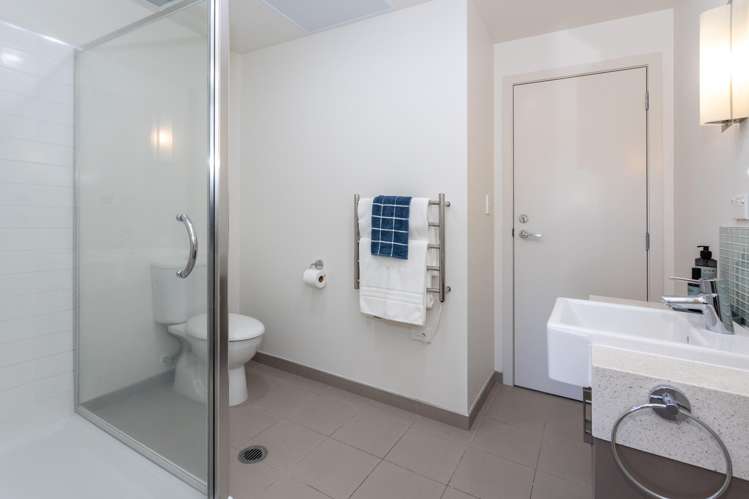 223/4 Wagener Place Mount Albert_16