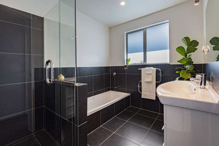 5 Munro Street Onerahi_13