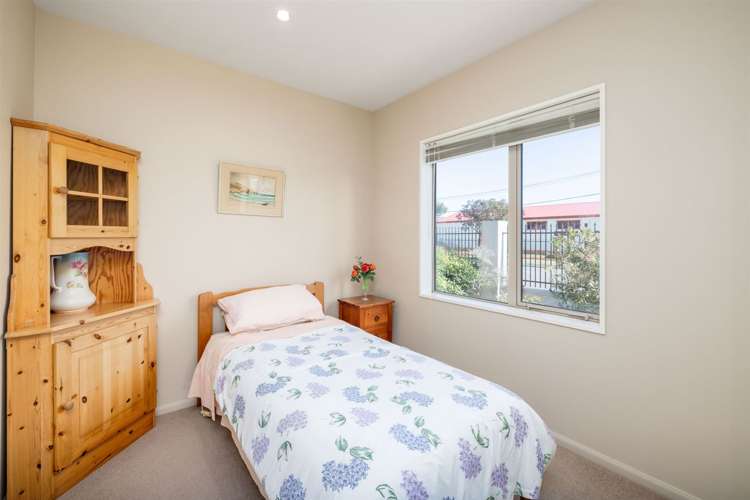 1 Streamside Court Woolston_10
