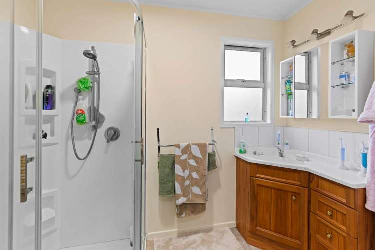 22 Shelton Place Feilding_11