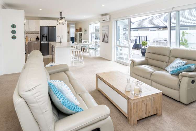 65 Constellation Avenue Beachlands_31