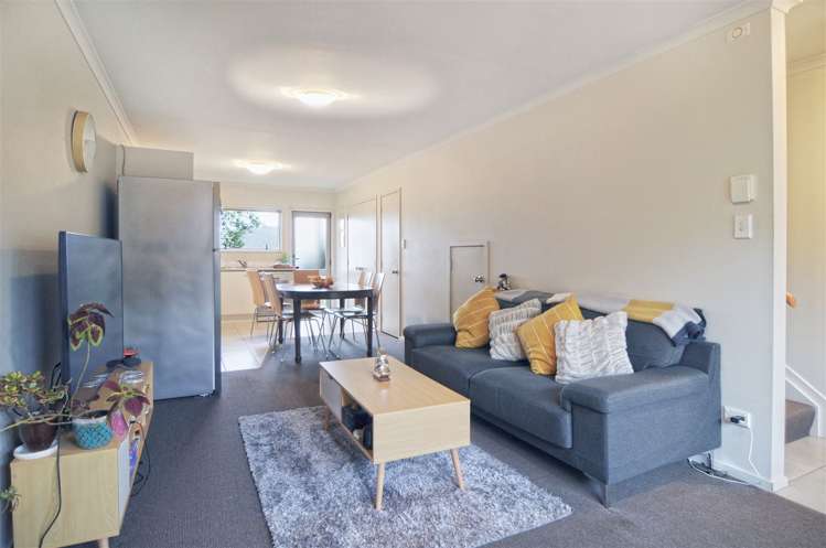 12/94 Glengarry Road Glen Eden_5