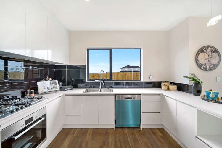 78 Twin Parks Rise Papakura_5