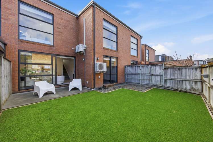 43 Scoria Crescent Stonefields_3