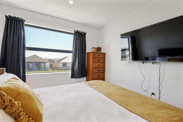 7 McCahon Lane Rolleston_9