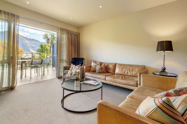 Unit 102, 5 Lakeside Road Wanaka_4