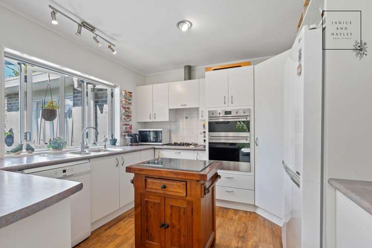 27 Trossach Place Wattle Downs_2