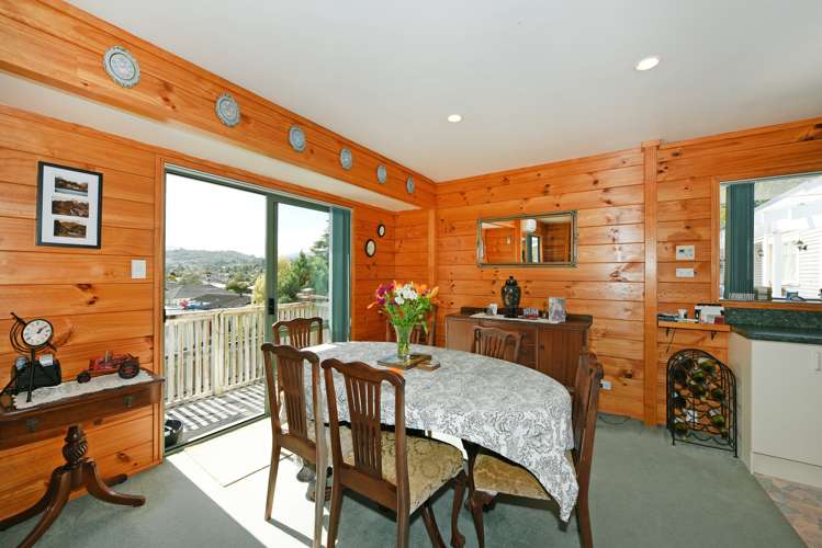 2 Hillside Drive Maoribank_5